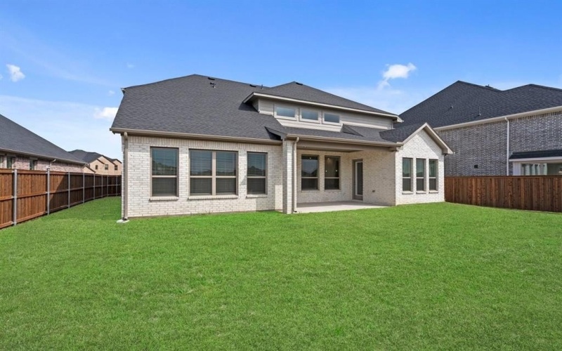 2111 Birch Street, Mansfield, TX 76063, 5 Bedrooms Bedrooms, ,5 BathroomsBathrooms,Residential,For Sale,2111 Birch Street,0,21174622