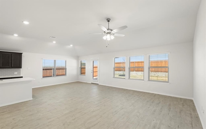 118 Coyote Circle, Terrell, TX 75160, 3 Bedrooms Bedrooms, ,2 BathroomsBathrooms,Residential,For Sale,118 Coyote Circle,0,21174665