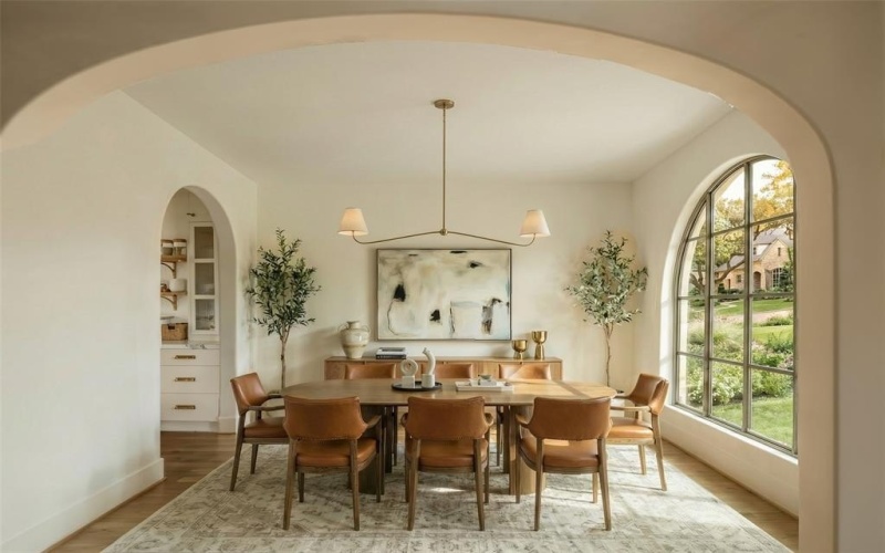 6729 Ravendale Lane, Dallas, TX 75214, 4 Habitaciones Habitaciones , ,5 BañosBaños,Residential,En Venta,6729 Ravendale Lane,0,21174745