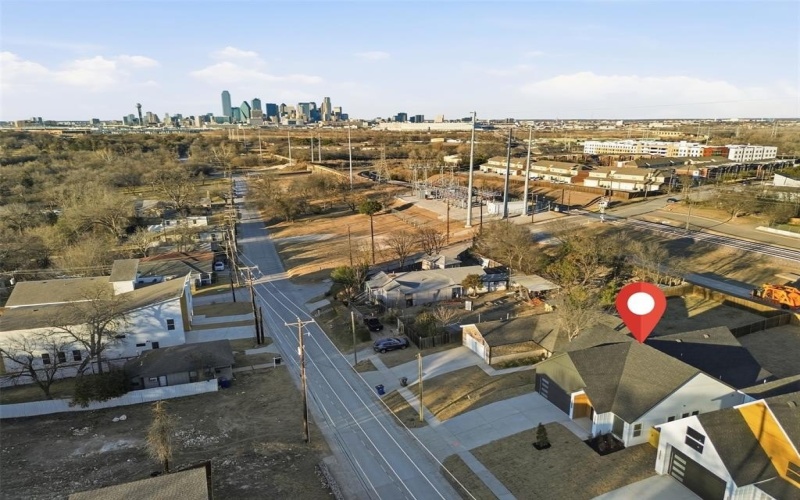 614 S Moore Street, Dallas, TX 75203, 4 Habitaciones Habitaciones , ,2 BañosBaños,Residential,En Venta,614 S Moore Street,0,21175090