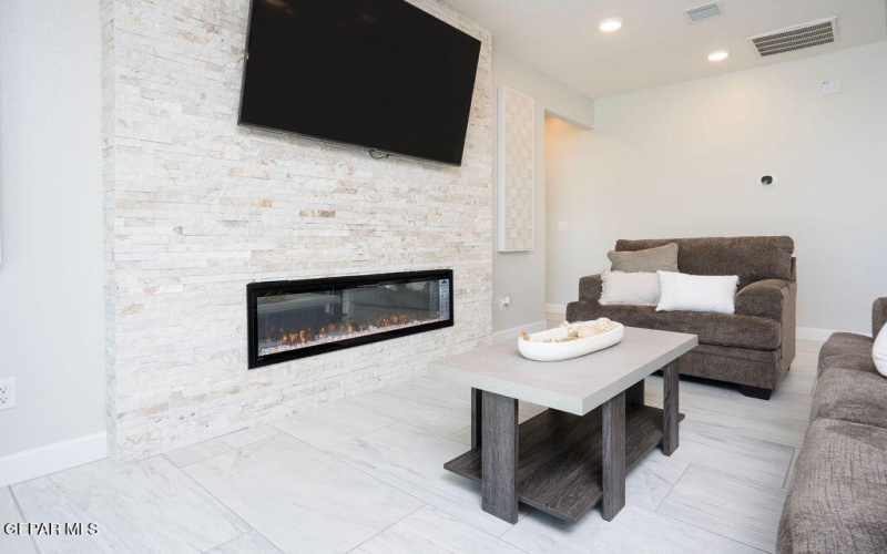 701 Paseo Del Agua Street, Horizon City, TX 79928, 4 Habitaciones Habitaciones , ,1 BañoBaños,Residential,En Venta,701 Paseo Del Agua Street,0,937971