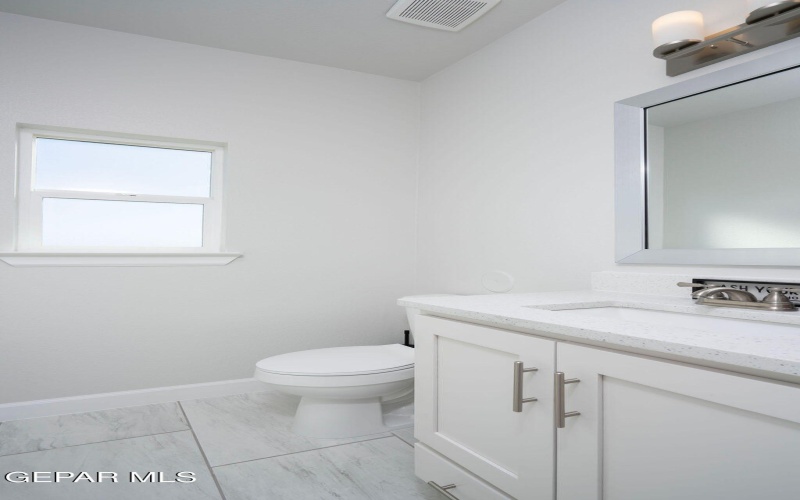 701 Paseo Del Agua Street, Horizon City, TX 79928, 4 Habitaciones Habitaciones , ,1 BañoBaños,Residential,En Venta,701 Paseo Del Agua Street,0,937971