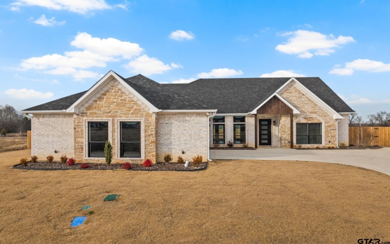 1003 Stone Haven, Mt Pleasant, TX 75455, 4 Habitaciones Habitaciones , ,3 BañosBaños,Residential,En Venta,1003 Stone Haven,0,26001938