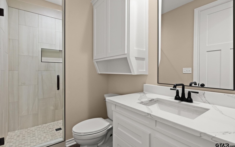 1003 Stone Haven, Mt Pleasant, TX 75455, 4 Habitaciones Habitaciones , ,3 BañosBaños,Residential,En Venta,1003 Stone Haven,0,26001938