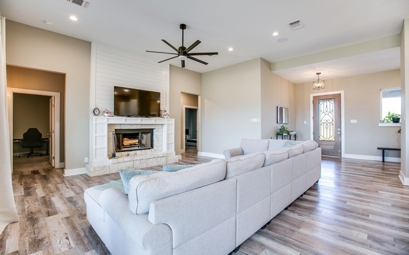 211 Calypso Lane, San Angelo, TX 76905, 5 Habitaciones Habitaciones , ,5 BañosBaños,Residential,En Venta,211 Calypso Lane,0,131594