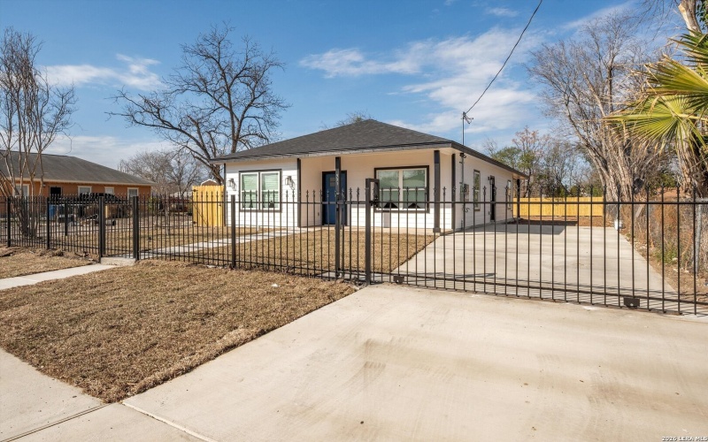 531 Sunglo, San Antonio, TX 78221, 3 Habitaciones Habitaciones , ,2 BañosBaños,Residential,En Venta,531 Sunglo,0,1940273