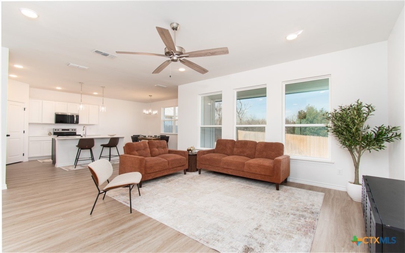 569 Bella Rose Drive, Belton, TX 76513, 4 Bedrooms Bedrooms, ,2 BathroomsBathrooms,Residential,For Sale,569 Bella Rose Drive,0,593760