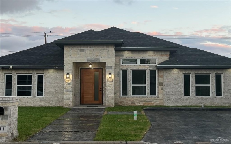 411 W 13th Street W, San Juan, TX 78589, 4 Bedrooms Bedrooms, ,2 BathroomsBathrooms,Residential,For Sale,411 W 13th Street W,0,494447