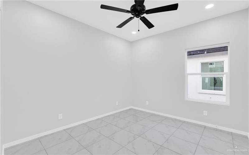 2309 S Hillside Avenue unit: 3 #3, Edinburg, TX 78542, 3 Bedrooms Bedrooms, ,2 BathroomsBathrooms,Residential,For Sale,2309 S Hillside Avenue unit: 3,0,494467