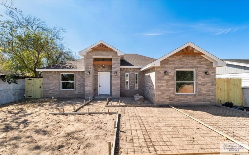 9 OLD MILITARY HWY., BROWNSVILLE, TX 78520, 3 Habitaciones Habitaciones , ,2 BañosBaños,Residential,En Venta,9 OLD MILITARY HWY.,0,29771992