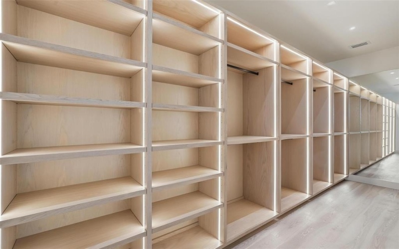 6803 Tyree Street, Dallas, TX 75209, 2 Bedrooms Bedrooms, ,2 BathroomsBathrooms,Residential,For Sale,6803 Tyree Street,0,21175043