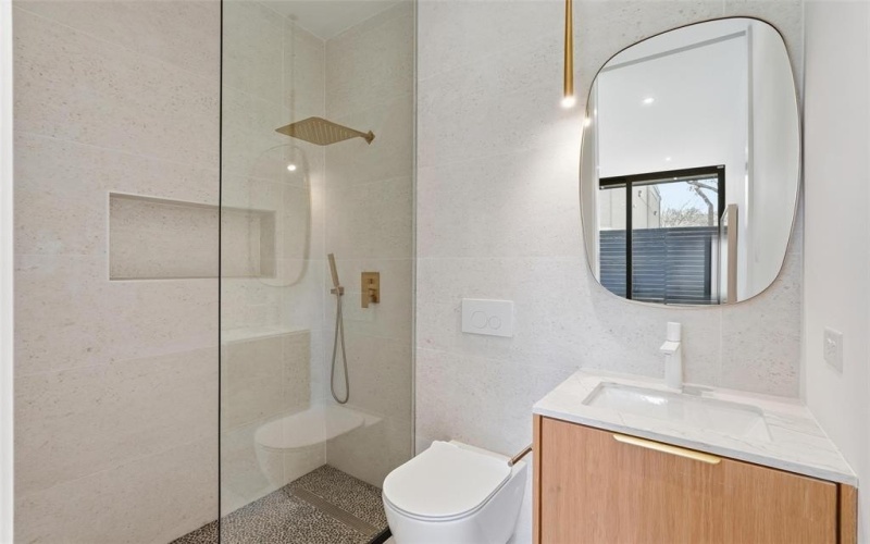 6822 Victoria Avenue, Dallas, TX 75209, 4 Bedrooms Bedrooms, ,5 BathroomsBathrooms,Residential,For Sale,6822 Victoria Avenue,0,21175083