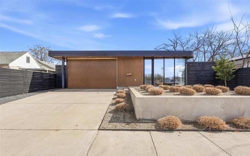 6822 Victoria Avenue, Dallas, TX 75209, 4 Bedrooms Bedrooms, ,5 BathroomsBathrooms,Residential,For Sale,6822 Victoria Avenue,0,21175083