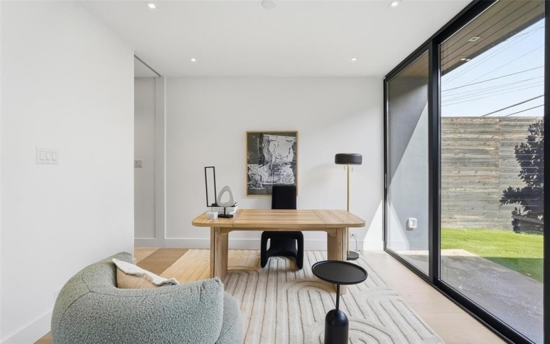 6822 Victoria Avenue, Dallas, TX 75209, 4 Bedrooms Bedrooms, ,5 BathroomsBathrooms,Residential,For Sale,6822 Victoria Avenue,0,21175083