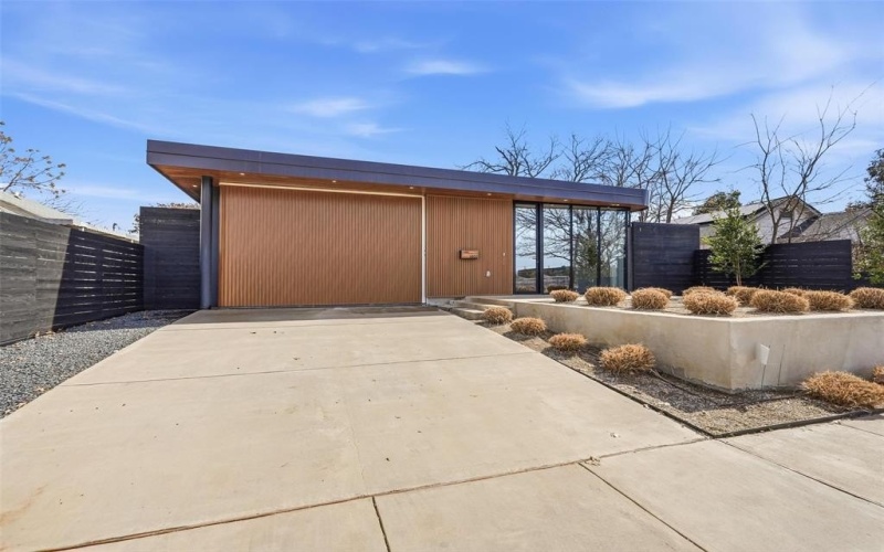 6822 Victoria Avenue, Dallas, TX 75209, 4 Bedrooms Bedrooms, ,5 BathroomsBathrooms,Residential,For Sale,6822 Victoria Avenue,0,21175083