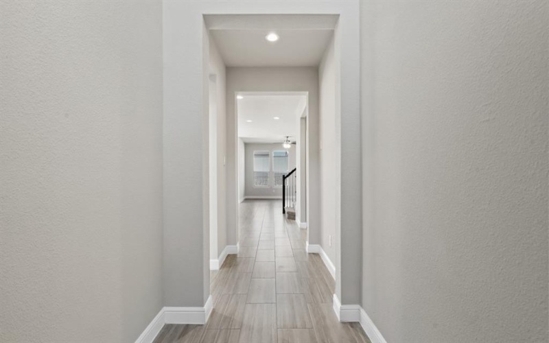 8504 BUR OAK Drive, Justin, TX 76247, 5 Habitaciones Habitaciones , ,5 BañosBaños,Residential,En Venta,8504 BUR OAK Drive,0,21175087