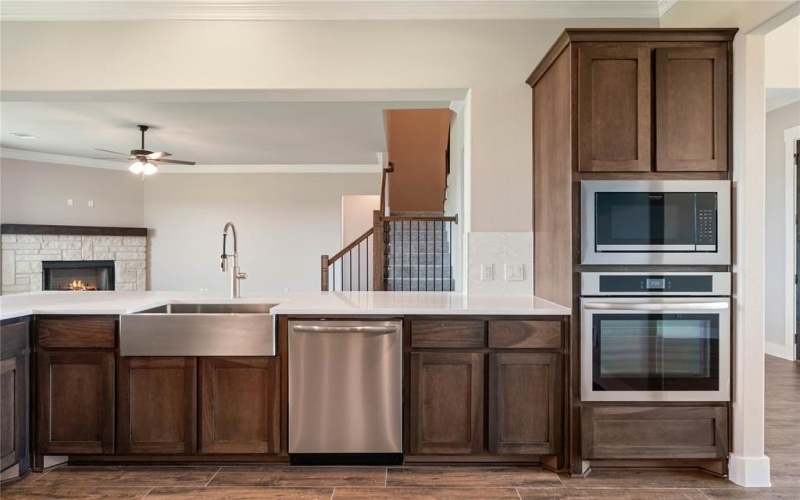 4221 Old Springtown Road, Weatherford, TX 76085, 4 Bedrooms Bedrooms, ,5 BathroomsBathrooms,Residential,For Sale,4221 Old Springtown Road,20555277