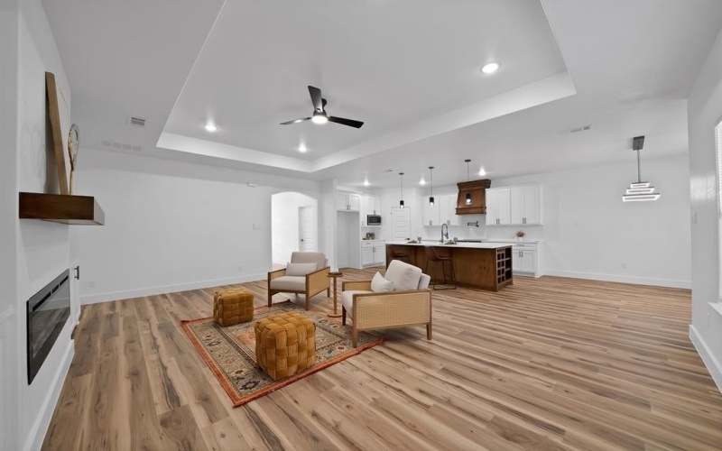 1271 E Myrtle Street, Fort Worth, TX 76104, 4 Habitaciones Habitaciones , ,2 BañosBaños,Residential,En Venta,1271 E Myrtle Street,0,21175653