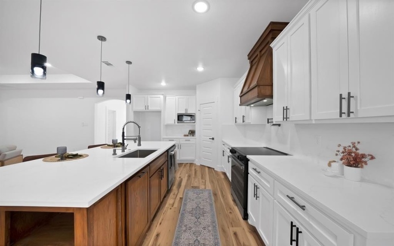 1271 E Myrtle Street, Fort Worth, TX 76104, 4 Habitaciones Habitaciones , ,2 BañosBaños,Residential,En Venta,1271 E Myrtle Street,0,21175653