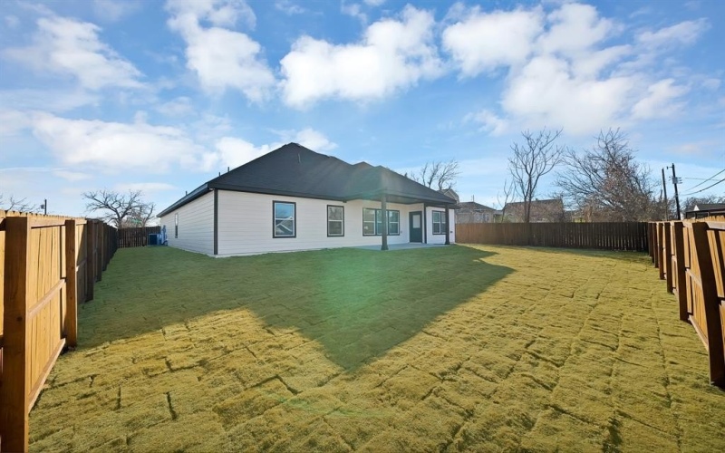 1271 E Myrtle Street, Fort Worth, TX 76104, 4 Habitaciones Habitaciones , ,2 BañosBaños,Residential,En Venta,1271 E Myrtle Street,0,21175653