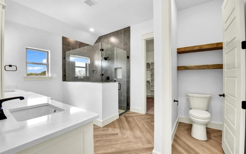 10016 Valley Oak Way, Springtown, TX 76082, 5 Bedrooms Bedrooms, ,2 BathroomsBathrooms,Residential,For Sale,10016 Valley Oak Way,0,21175956