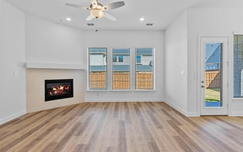 3106 Bexar Street, Rockwall, TX 75032, 4 Habitaciones Habitaciones , ,5 BañosBaños,Residential,En Venta,3106 Bexar Street,0,21176383