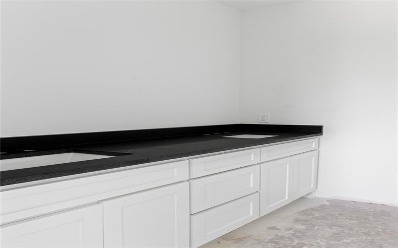 4711 Sylvester Street, Dallas, TX 75219, 8 Habitaciones Habitaciones , ,8 BañosBaños,Residential Multi Family,En Venta,4711 Sylvester Street,0,21173261