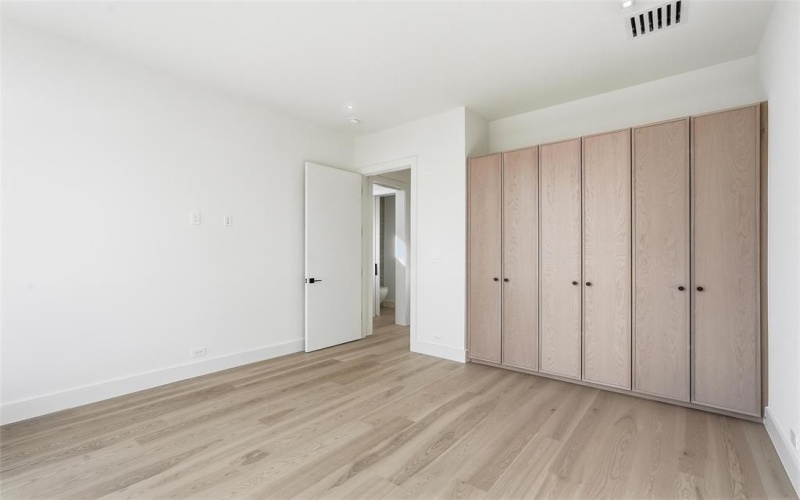 6801 Tyree Street, Dallas, TX 75209, 2 Bedrooms Bedrooms, ,2 BathroomsBathrooms,Residential,For Sale,6801 Tyree Street,0,21174717