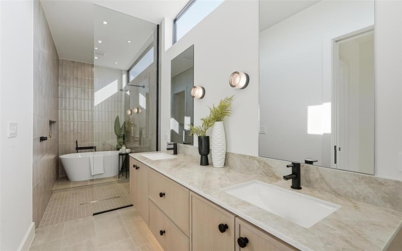 6801 Tyree Street, Dallas, TX 75209, 2 Bedrooms Bedrooms, ,2 BathroomsBathrooms,Residential,For Sale,6801 Tyree Street,0,21174717