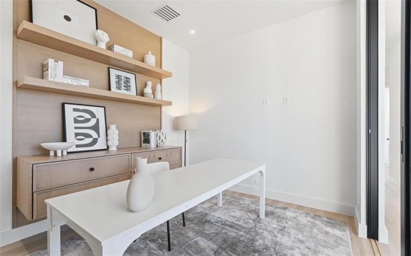 6801 Tyree Street, Dallas, TX 75209, 2 Bedrooms Bedrooms, ,2 BathroomsBathrooms,Residential,For Sale,6801 Tyree Street,0,21174717