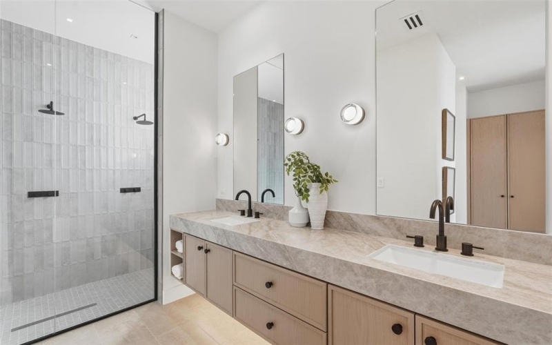 6801 Tyree Street, Dallas, TX 75209, 2 Bedrooms Bedrooms, ,2 BathroomsBathrooms,Residential,For Sale,6801 Tyree Street,0,21174717