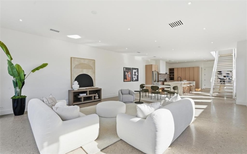 6801 Tyree Street, Dallas, TX 75209, 2 Bedrooms Bedrooms, ,2 BathroomsBathrooms,Residential,For Sale,6801 Tyree Street,0,21174717