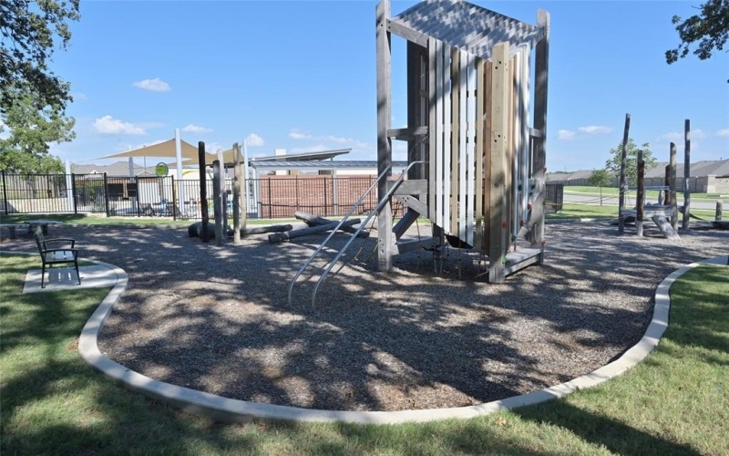 2808 HAWK Drive, Denton, TX 76205, 4 Bedrooms Bedrooms, ,2 BathroomsBathrooms,Residential,For Sale,2808 HAWK Drive,0,21174776