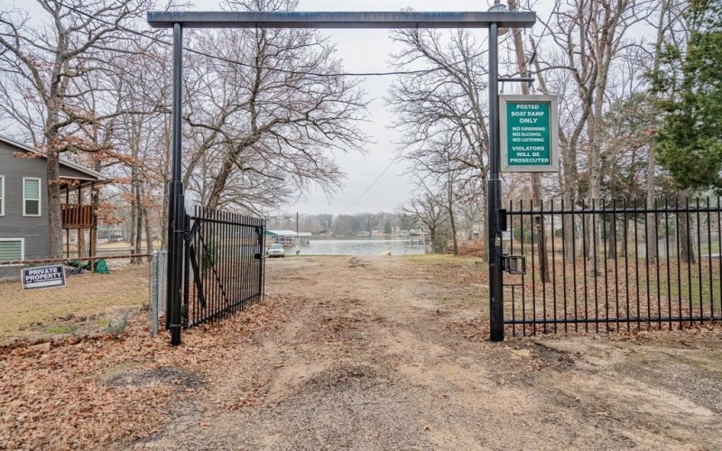 7108 Moccasin Drive, Mabank, TX 75156, 3 Bedrooms Bedrooms, ,2 BathroomsBathrooms,Residential,For Sale,7108 Moccasin Drive,0,21176481