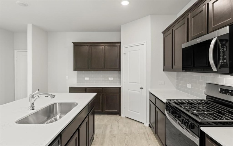 2512 Russell Way, Mesquite, TX 75149, 3 Habitaciones Habitaciones , ,2 BañosBaños,Residential,En Venta,2512 Russell Way,0,21176488