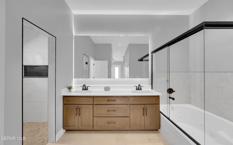 7549 Enchanted Park Drive, El Paso, TX 79911, 3 Bedrooms Bedrooms, ,3 BathroomsBathrooms,Residential,For Sale,7549 Enchanted Park Drive,0,934101