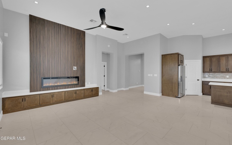 7549 Enchanted Park Drive, El Paso, TX 79911, 3 Bedrooms Bedrooms, ,3 BathroomsBathrooms,Residential,For Sale,7549 Enchanted Park Drive,0,934101