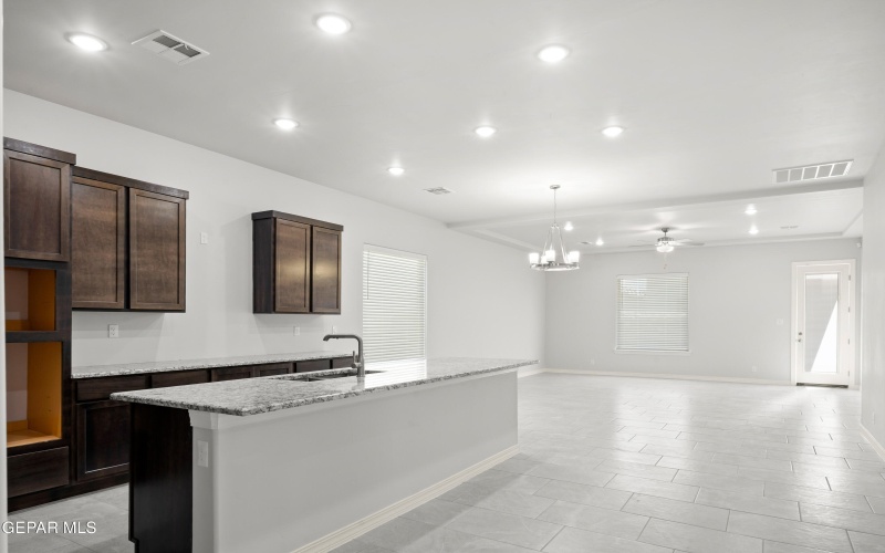 6136 Patricia Elena Place, El Paso, TX 79932, 4 Habitaciones Habitaciones , ,2 BañosBaños,Residential,En Venta,6136 Patricia Elena Place,0,938034