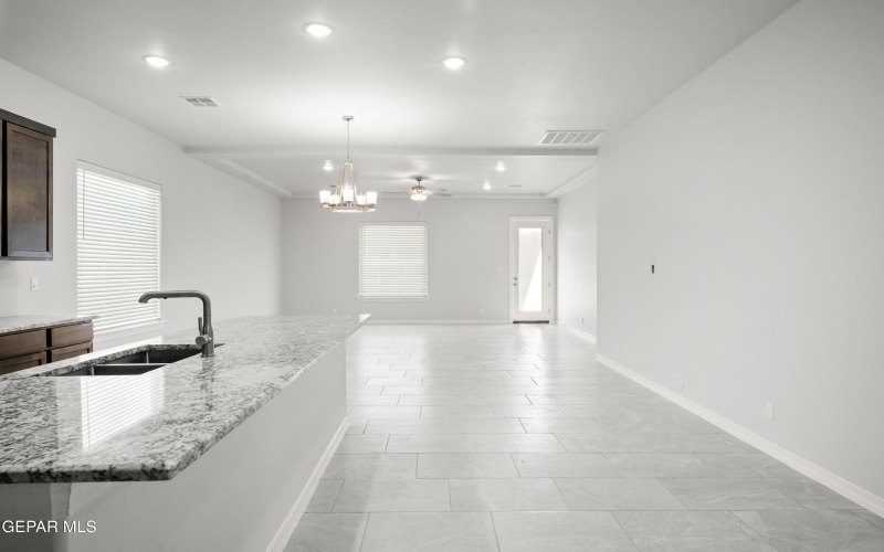 6136 Patricia Elena Place, El Paso, TX 79932, 4 Habitaciones Habitaciones , ,2 BañosBaños,Residential,En Venta,6136 Patricia Elena Place,0,938034