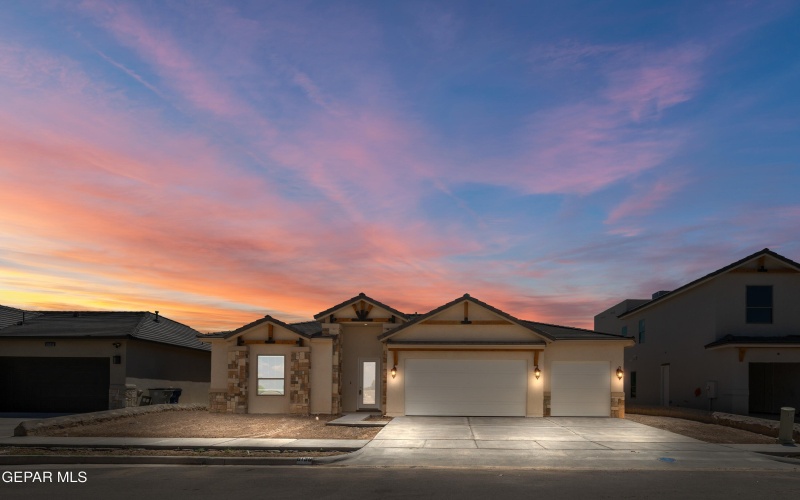 6136 Patricia Elena Place, El Paso, TX 79932, 4 Habitaciones Habitaciones , ,2 BañosBaños,Residential,En Venta,6136 Patricia Elena Place,0,938034