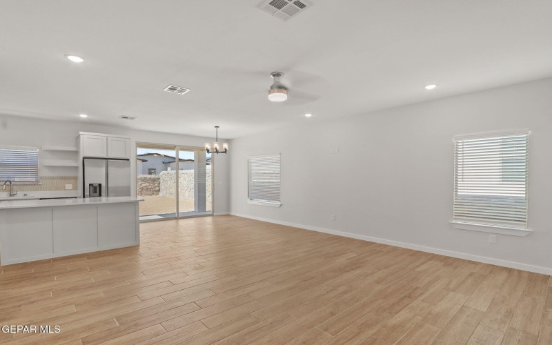 601 Espa Court, Vinton, TX 79821, 3 Bedrooms Bedrooms, ,2 BathroomsBathrooms,Residential,For Sale,601 Espa Court,0,938036