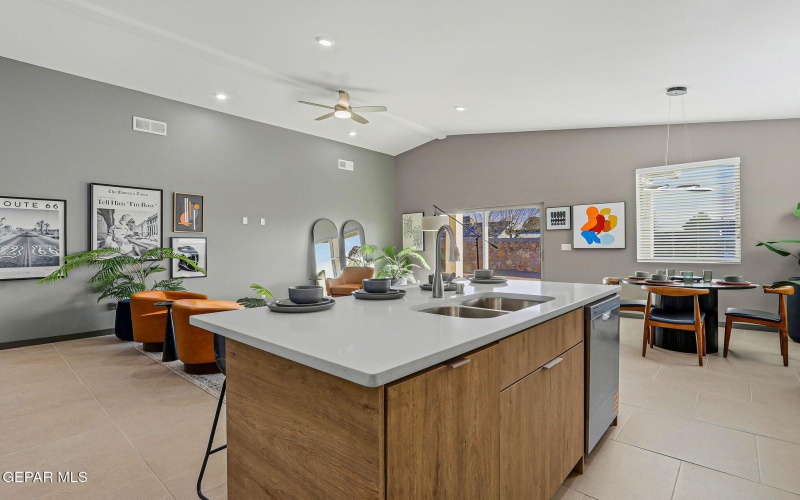 674 Davis Greenwood Court, Vinton, TX 79821, 3 Bedrooms Bedrooms, ,2 BathroomsBathrooms,Residential,For Sale,674 Davis Greenwood Court,0,938048