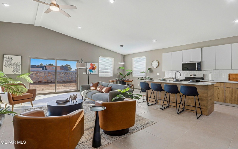 674 Davis Greenwood Court, Vinton, TX 79821, 3 Bedrooms Bedrooms, ,2 BathroomsBathrooms,Residential,For Sale,674 Davis Greenwood Court,0,938048