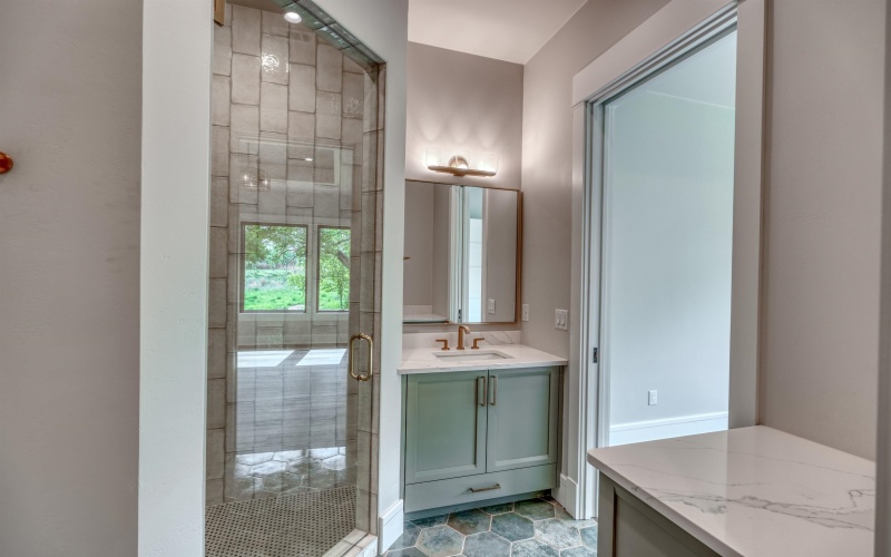 106 Edwards Circle, Horseshoe Bay, TX 78657, 3 Bedrooms Bedrooms, ,5 BathroomsBathrooms,Residential,For Sale,106 Edwards Circle,0,172076