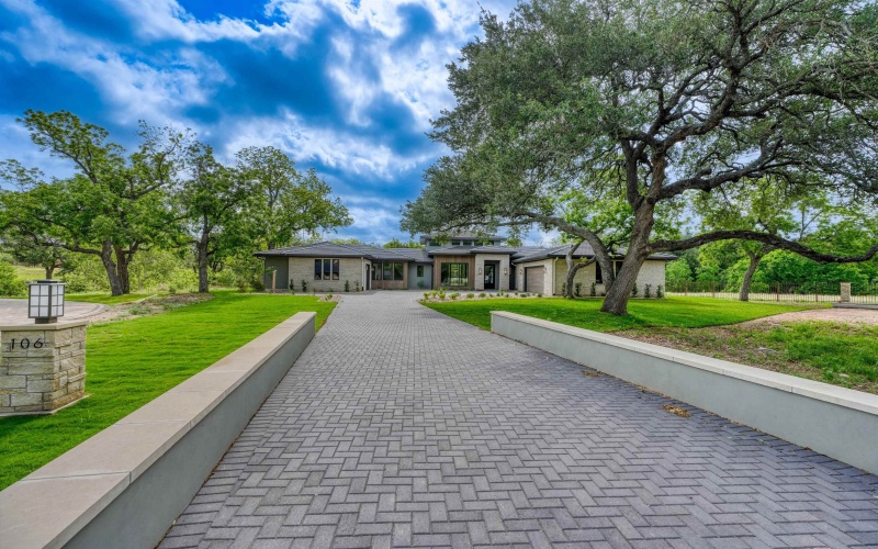 106 Edwards Circle, Horseshoe Bay, TX 78657, 3 Bedrooms Bedrooms, ,5 BathroomsBathrooms,Residential,For Sale,106 Edwards Circle,0,172076