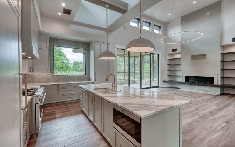 106 Edwards Circle, Horseshoe Bay, TX 78657, 3 Bedrooms Bedrooms, ,5 BathroomsBathrooms,Residential,For Sale,106 Edwards Circle,0,172076