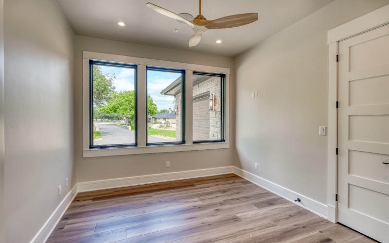 106 Edwards Circle, Horseshoe Bay, TX 78657, 3 Bedrooms Bedrooms, ,5 BathroomsBathrooms,Residential,For Sale,106 Edwards Circle,0,172076