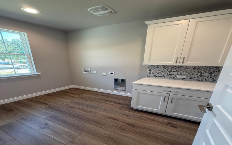 107 Preston Trail, Meadowlakes, TX 78654, 3 Bedrooms Bedrooms, ,2 BathroomsBathrooms,Residential,For Sale,107 Preston Trail,0,172203