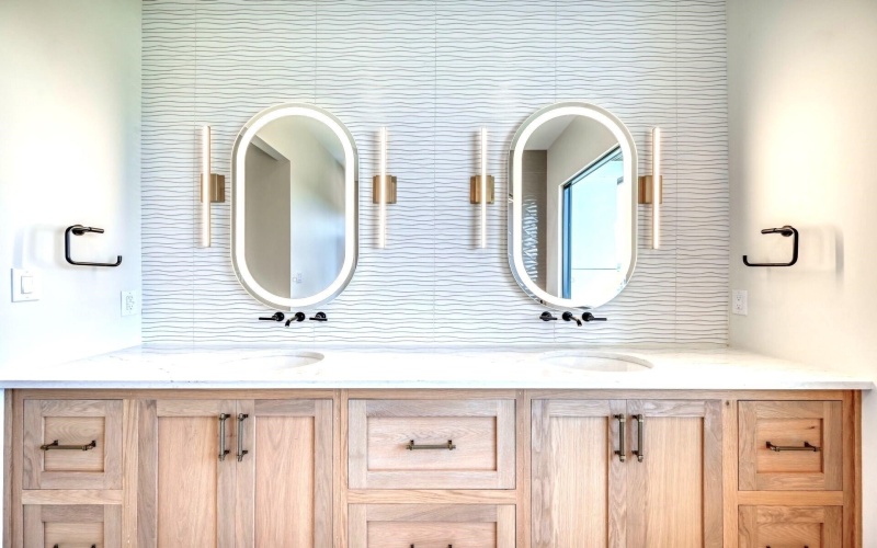 116 HOUDINI WAY, Kingsland, TX 78639, 4 Bedrooms Bedrooms, ,5 BathroomsBathrooms,Residential,For Sale,116 HOUDINI WAY,0,172253