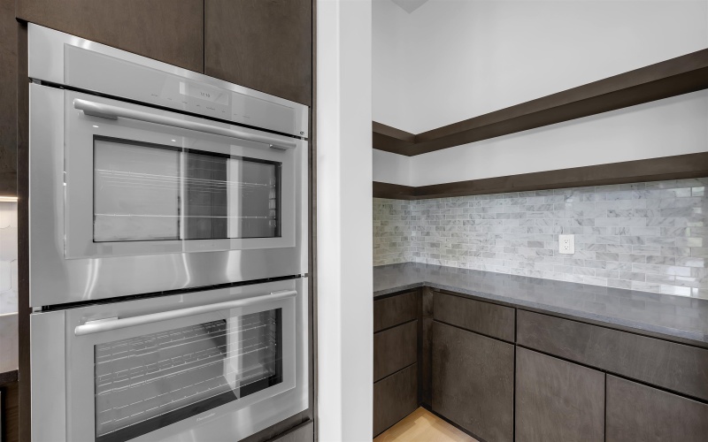 206 Azalea Loop, Horseshoe Bay, TX 78657, 3 Bedrooms Bedrooms, ,3 BathroomsBathrooms,Residential,For Sale,206 Azalea Loop,0,172607